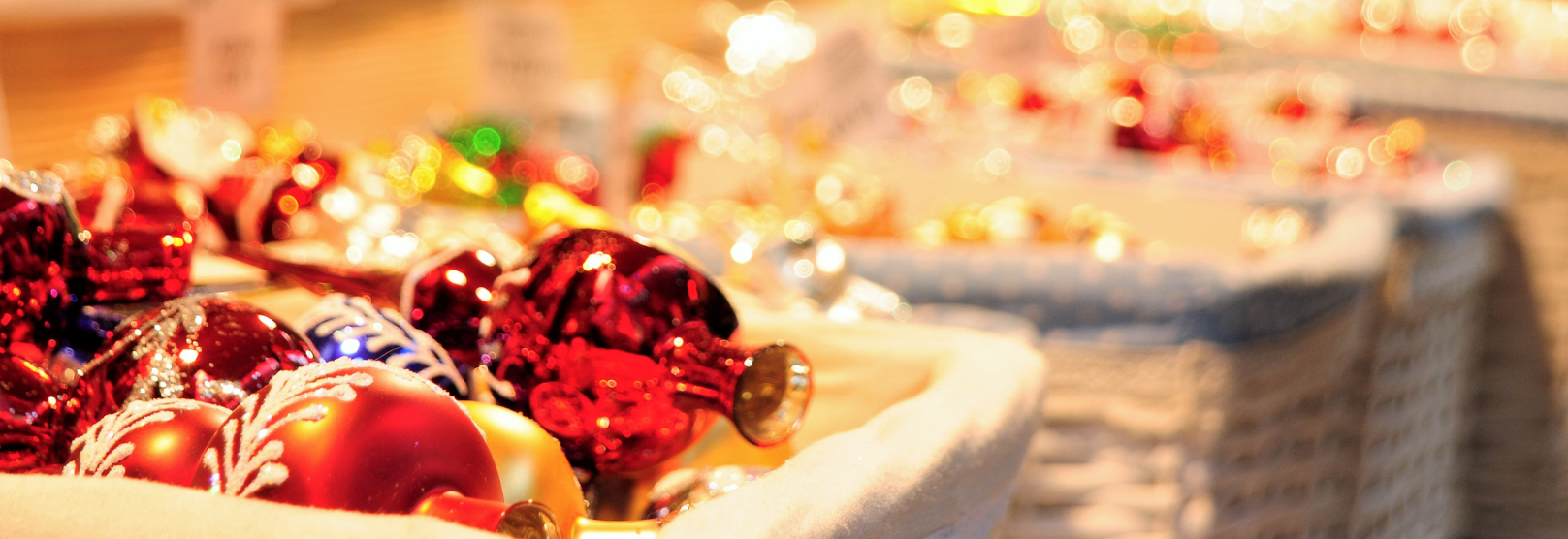 Embracing Italian Holiday Magic: From Festive Markets to Your Home