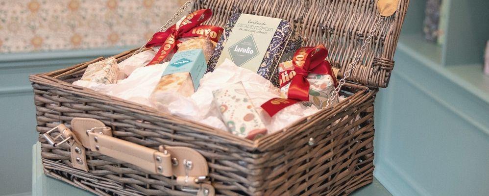Lavolio Hamper Italian Chocolate tin nougat printed ribbon