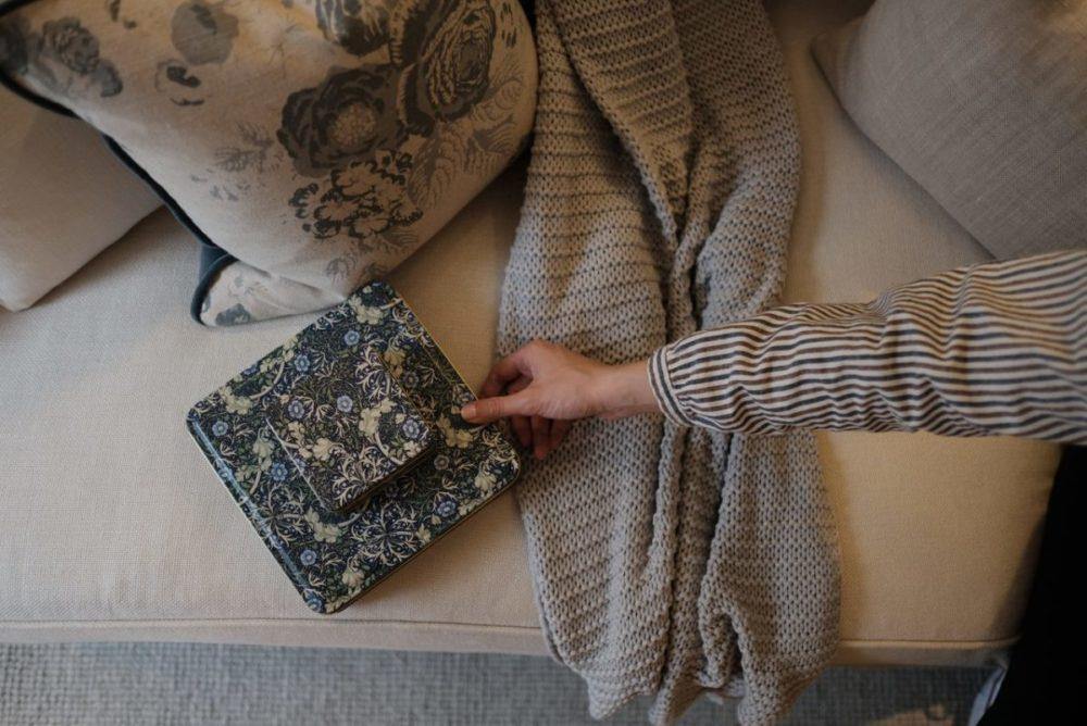 William Morris: The Story Of Seaweed Design For Lavolio's Keepsake Gift Tins - Lavolio Boutique Confectionery